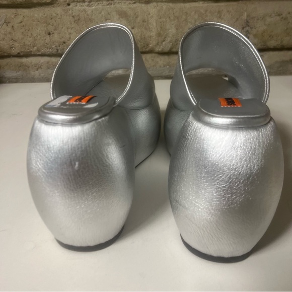 Simon Miller bubble faux leather platforms. NWOT - Picture 9 of 10